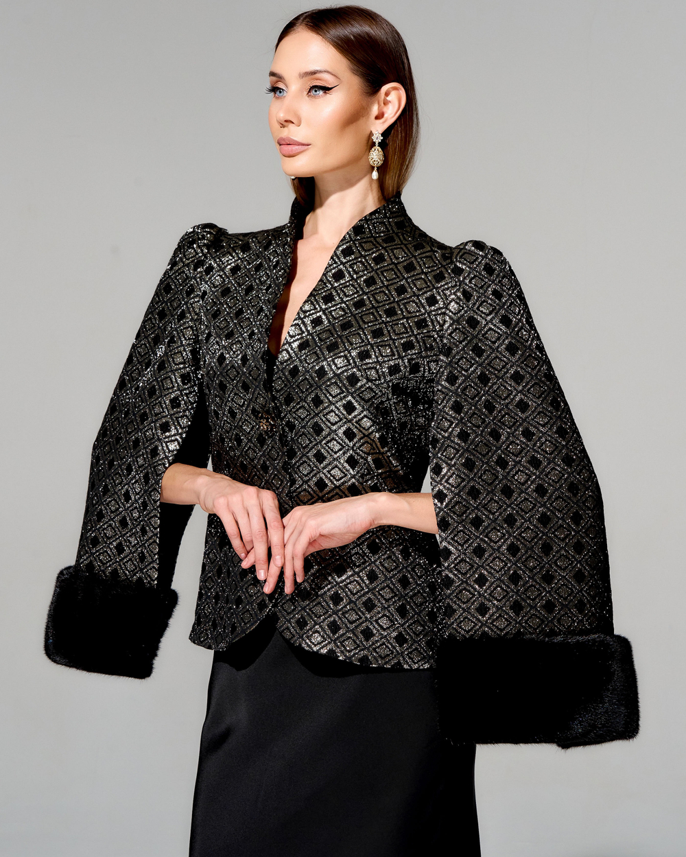 Жакет "София" с меховой отделкой