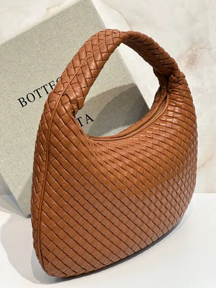 Сумка Bottega Veneta "Veneta"