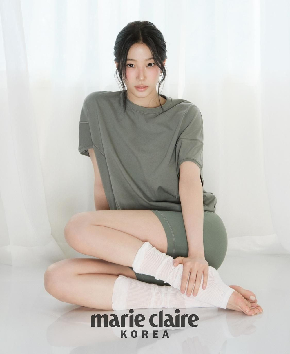 публикация marie claire - 2026.06 KIM JI WON C Type