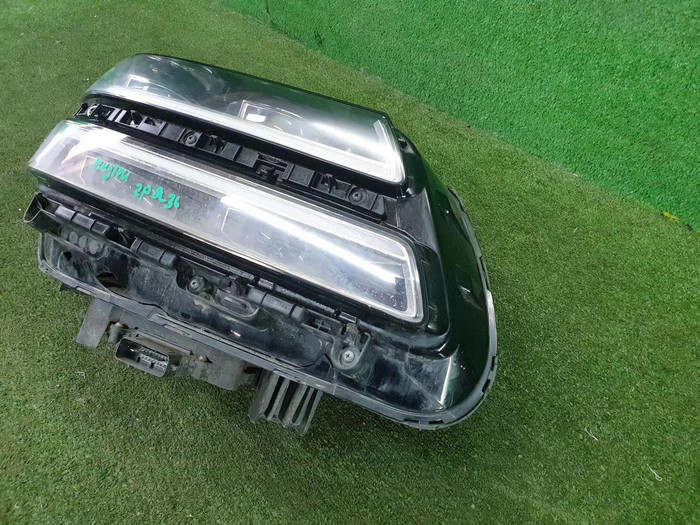 Фара правая Genesis GV80 (2020-2023) LED