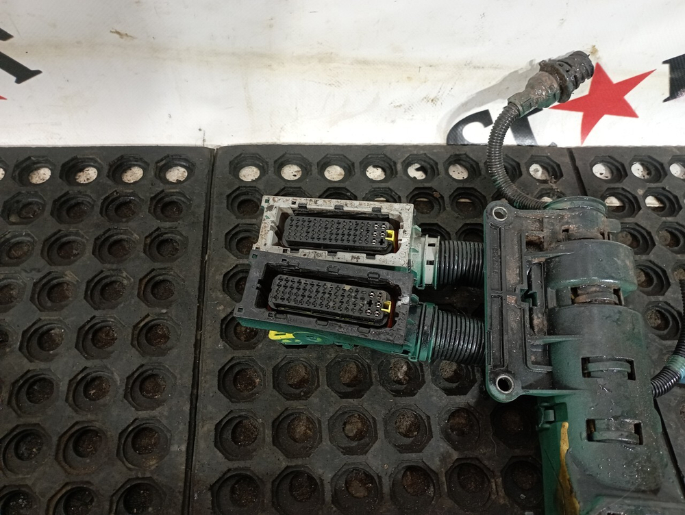 Проводка двигателя D13A 2017г.