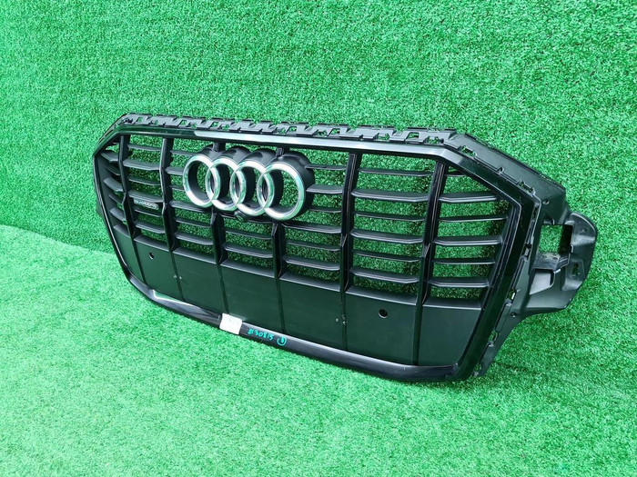 Решетка радиатора Audi Q7 2 (2019-2024)