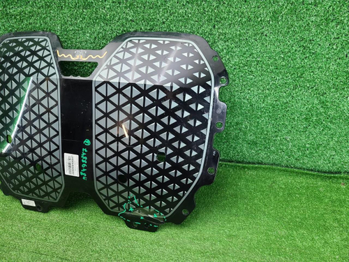 Решетка радиатора BMW IX I20 (2021-2025)