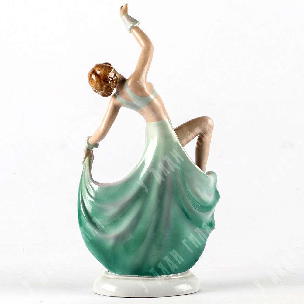 Модерн танцовщица. Статуэтка.  Венна.Goldscheider vienna. 1928 г. Высота: 24 см. Бисквит. Роспись.