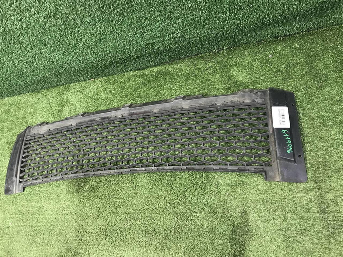 Решетка переднего бампера Land-Rover Freelander 2 (2006-2010)