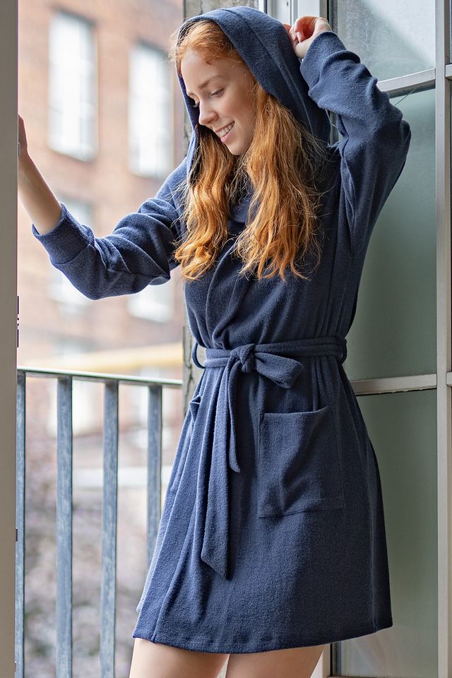 Роскошный женский халат-кардиган с капюшоном