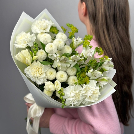 Авторский букет "Жемчужная весна" (размер XS)