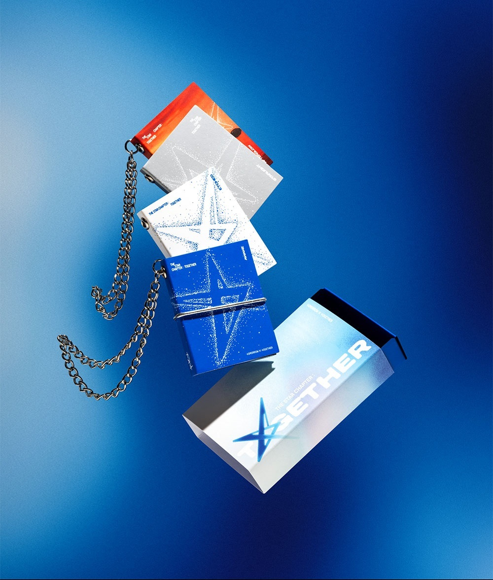Альбом TXT - The Star Chapter: TOGETHER (Mini Book Keyring Ver.)