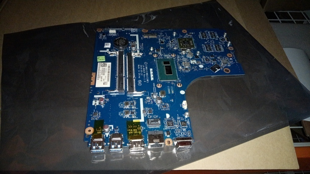 Материнская плата для ноутбука Lenovo B50-70 LA-B09 2G Intel Core i3 4030U FP DOC 1000 (5B20G46038), оригинал
