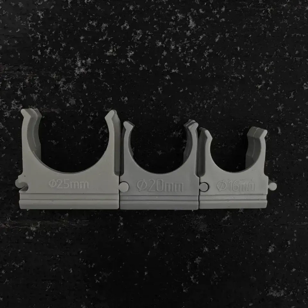 Гофра ПНД 16 мм труба гофрированная с зонтом белая для кабеля 100м (клипсы в комплекте 100 шт)