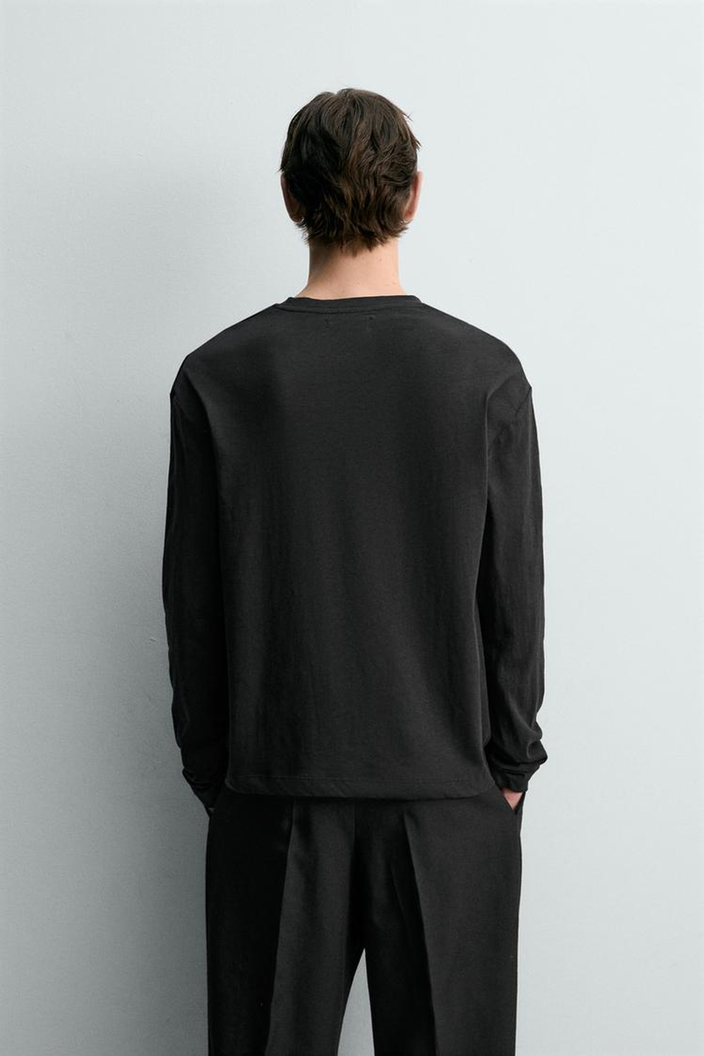 ZARA ФУТБОЛКА ИЗ ХЛОПКА И ЛЬНА, ЧЕРНЫЙ