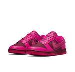 Nike Dunk Low 'Valentine's Day'