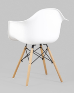 Стул Eames DAW белый