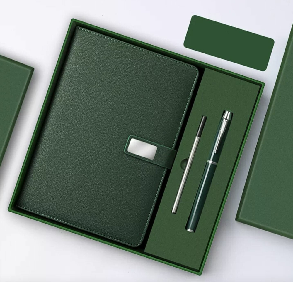 Ежедневник женский Цвет: зеленый