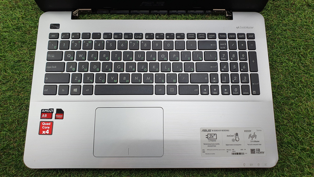 Ноутбук ASUS A8-7/6 Gb/Radeon R5 1 Gb