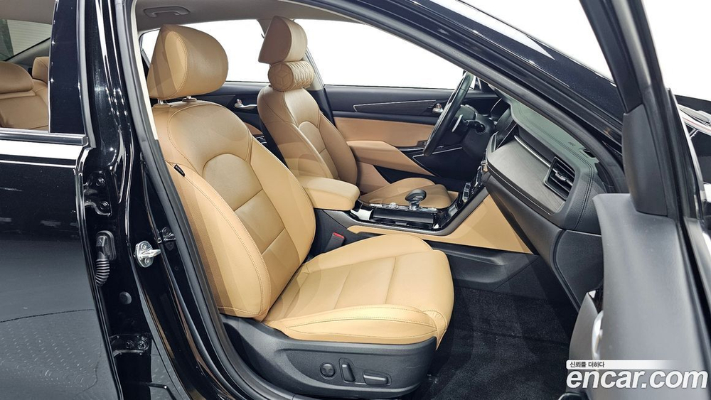 Kia K7 (Cadenza) Premier 2.5 GDI Noblesse (10.2019)