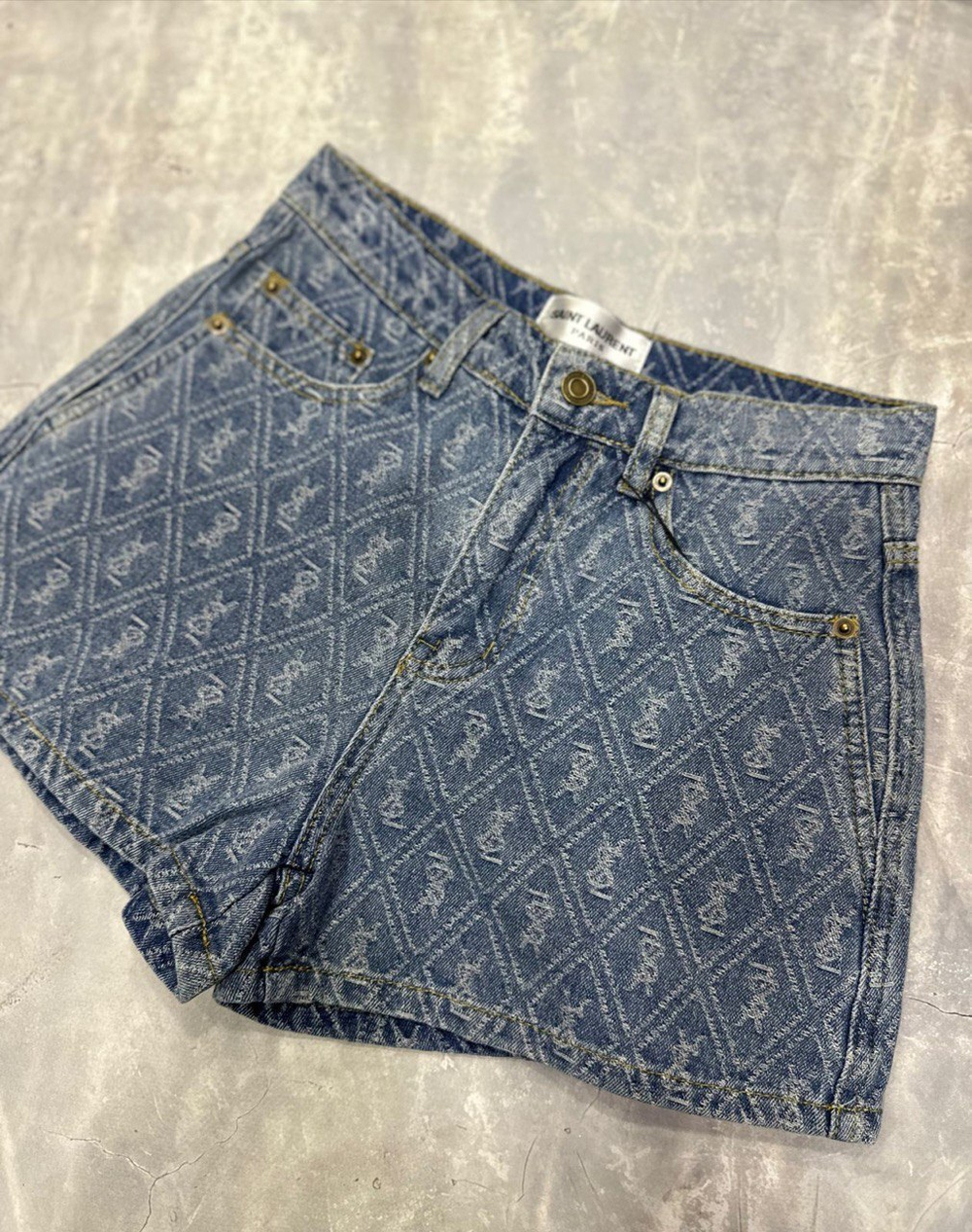 Шорты Yves Saint Laurent, арт. 717808