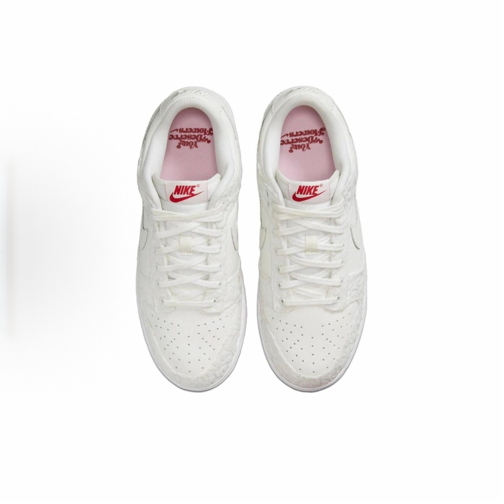 Кроссовки Nike Dunk Low «Give Her Flowers», бел.