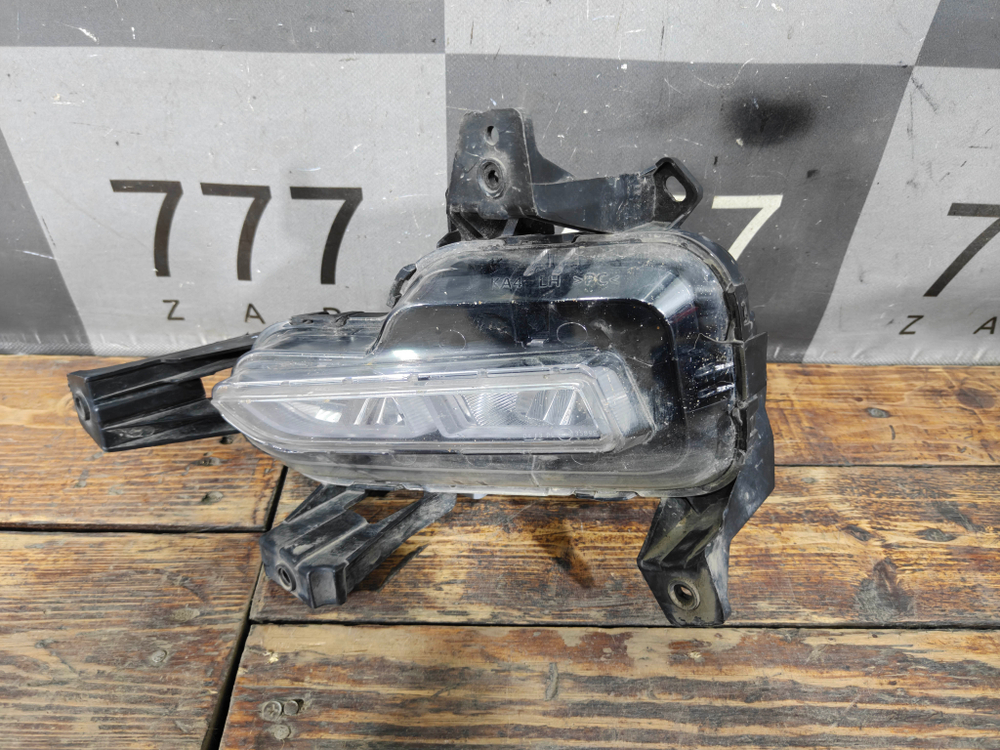 ПТФ передняя левая Kia Carnival 4 (KA4) 20-нв Б/У Оригинал 92201R0000