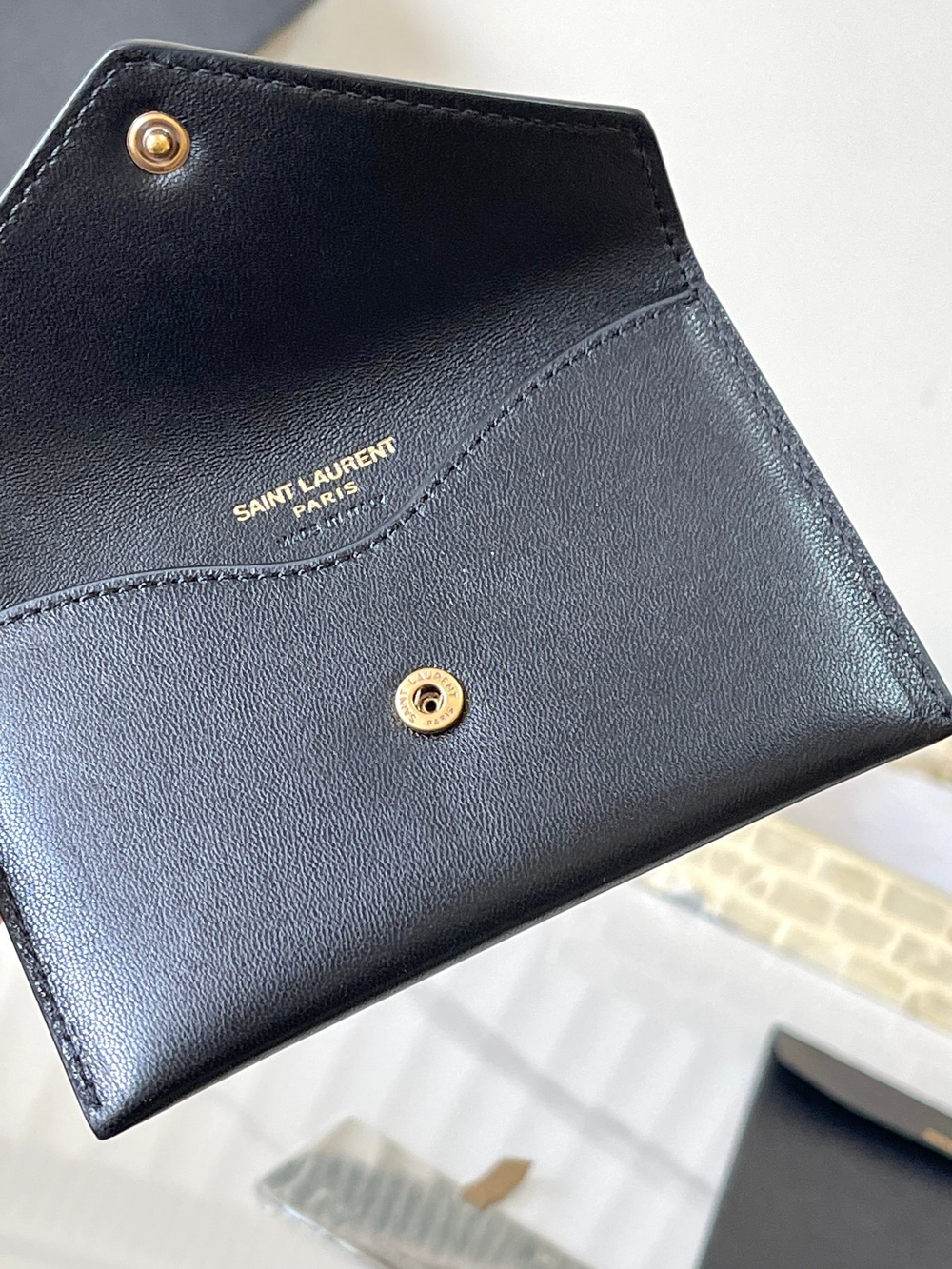 Saint Laurent Loulou Small 24 cm