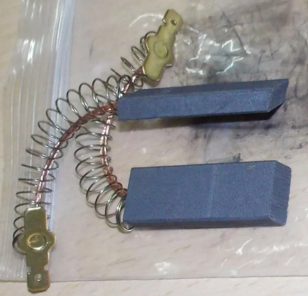 Щетки для электродвигателя стиральной машины Bosch Maxx 5х12,5х36 - 154740, CAR013UN, CAR002UN, G130, 54BS003, G130A, 481281719397