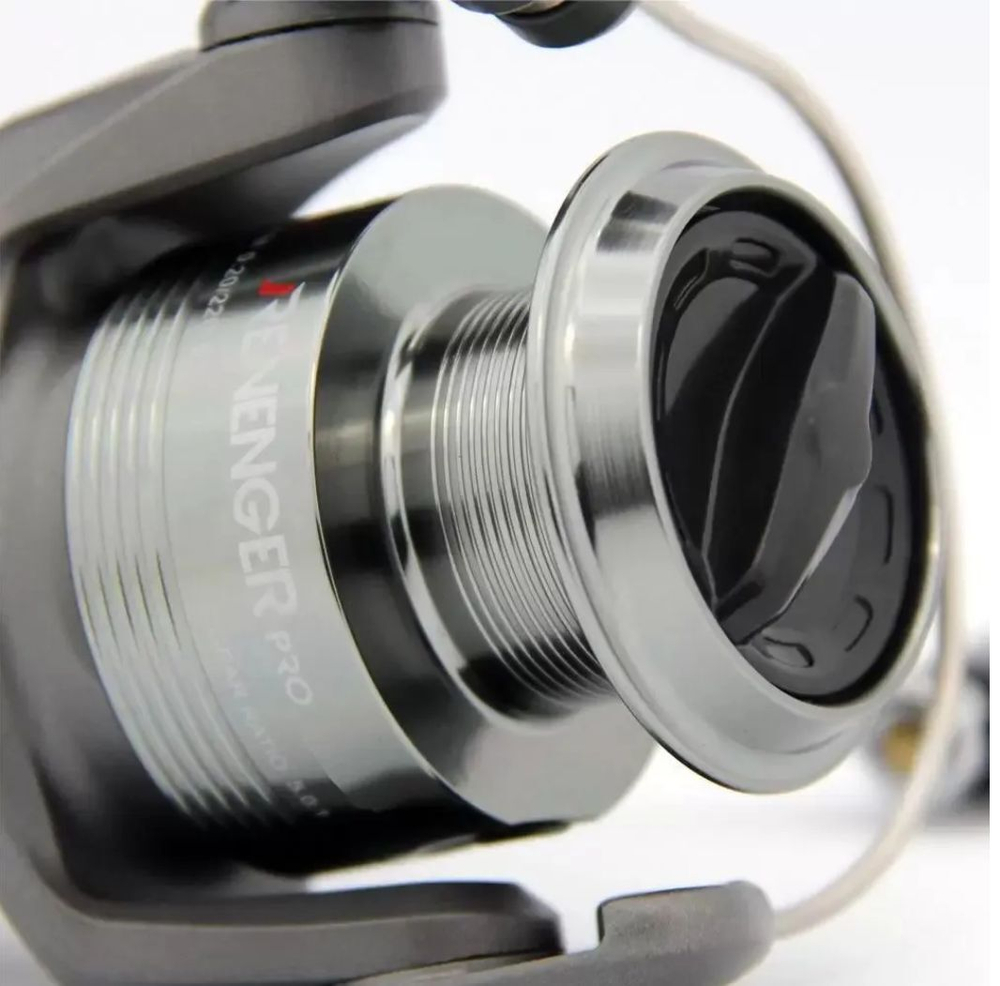 Катушка безынерционная Revenger Pro 30