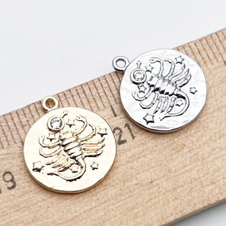 Подвеска Знак Зодиака Скорпион, цвет серебро, фианит, размер 16*14 мм, цена за 1 шт