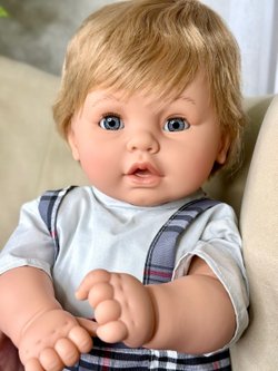 Кукла Berbesa мягконабивная 62см Dulzon (8037S)