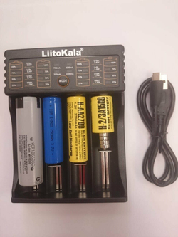 Зарядное устройство для аккумуляторов Liitokala 18650 Lii-402