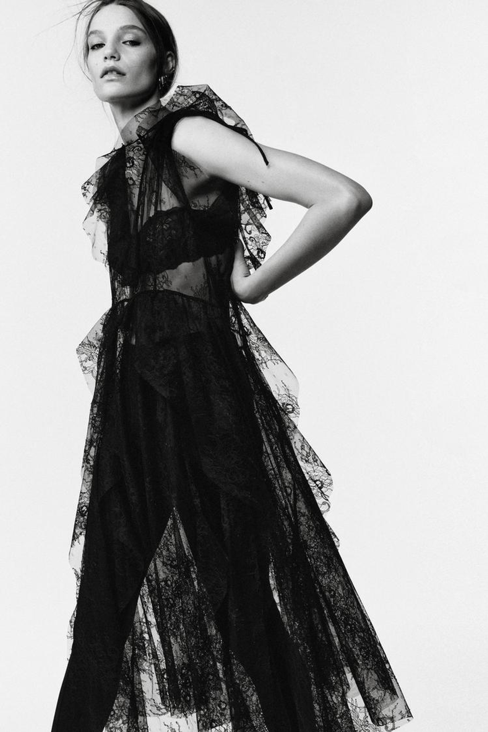 ZARA ПЛАТЬЕ МИДИ С КОРОТКИМИ РУКАВАМИ, ЧЕРНЫЙ