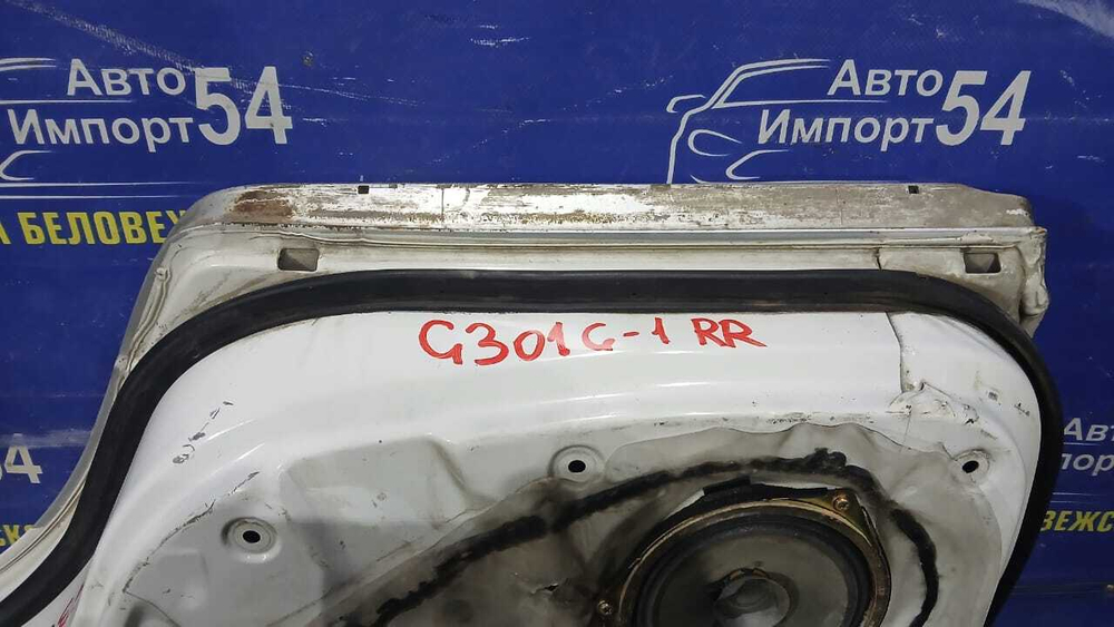 Дверь задняя правая DAIHATSU PYZAR 1997