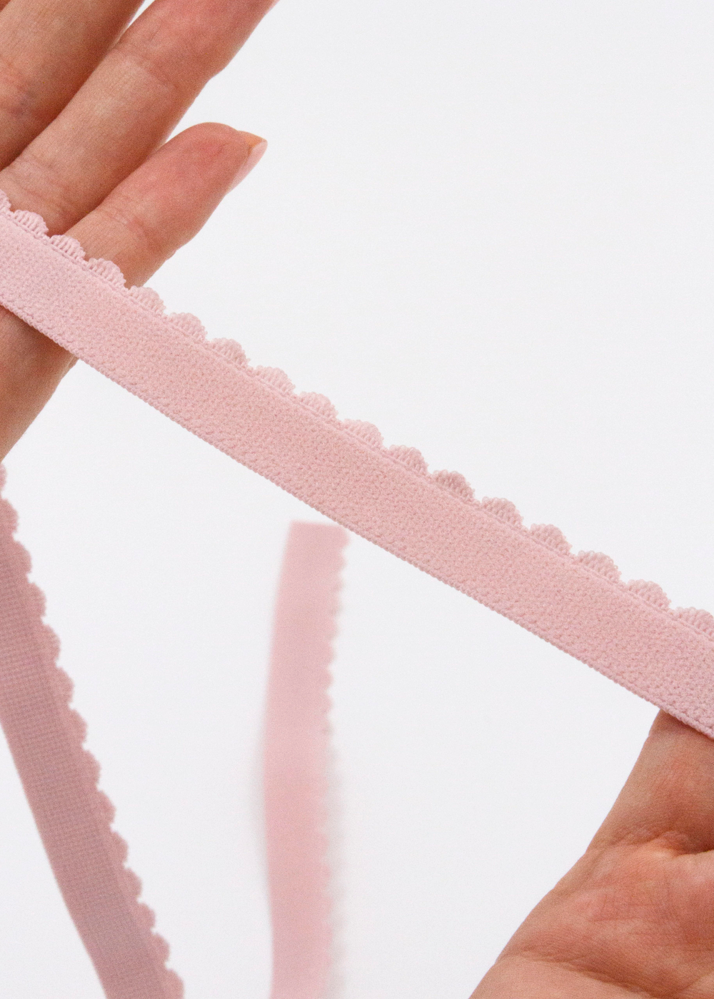 Резинка отделочная пудра ажурная ширина 15 мм с учетом фестона Lauma (Латвия)