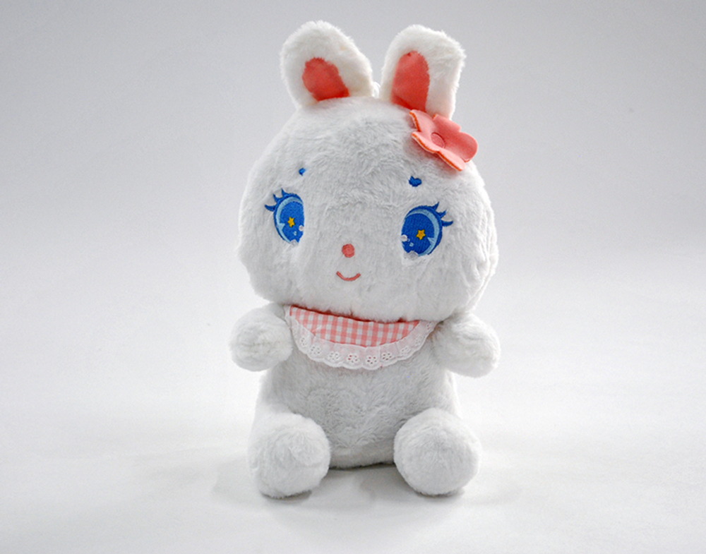 Заяц в слюнявчике и с цветком на голове 17x26x12см. (Hand)