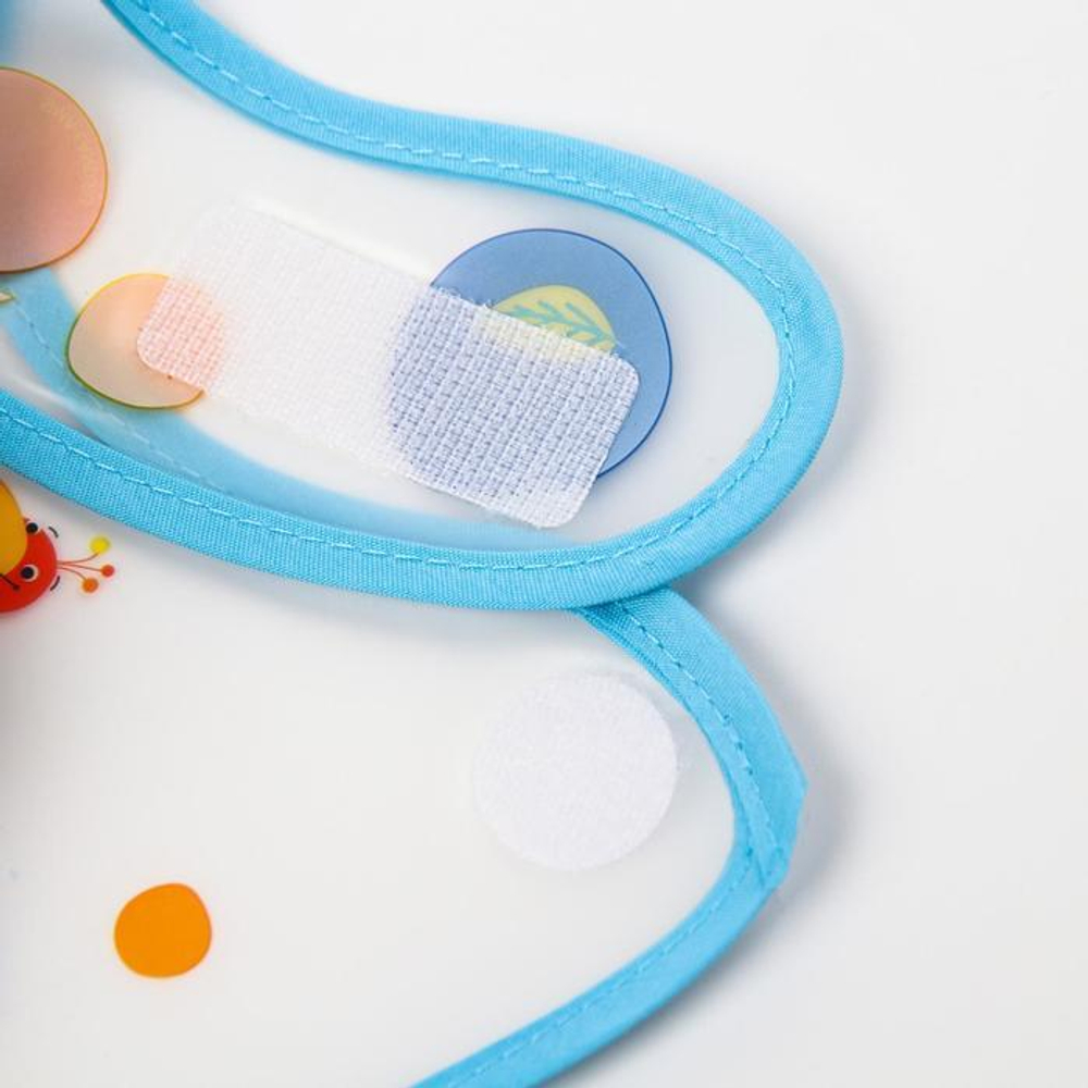 6486197 Нагрудник детский непромокаемый «Крошка - помпошка» (с помпошками), МИКС