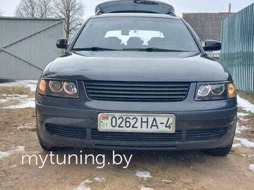 Передние фары VW Passat B5 angel eyes black