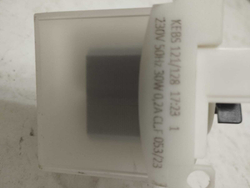 Помпа (насос) стиральной машины Bosch, Siemens 30W без улитки, 4 защелки, БЕЛЫЙ ЛЕВАЯ ЗАЩЕЛКА