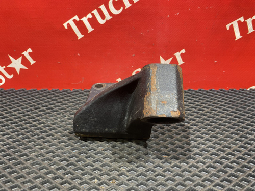 Кронштейн КПП правый 2018г