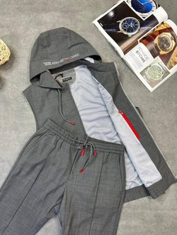 Прогулочный костюм Kiton