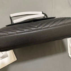 Saint Laurent Envelope Bag 31 cm