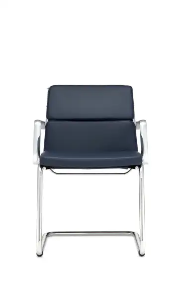 Кресло Absolute с низкой спинкой на полозьях