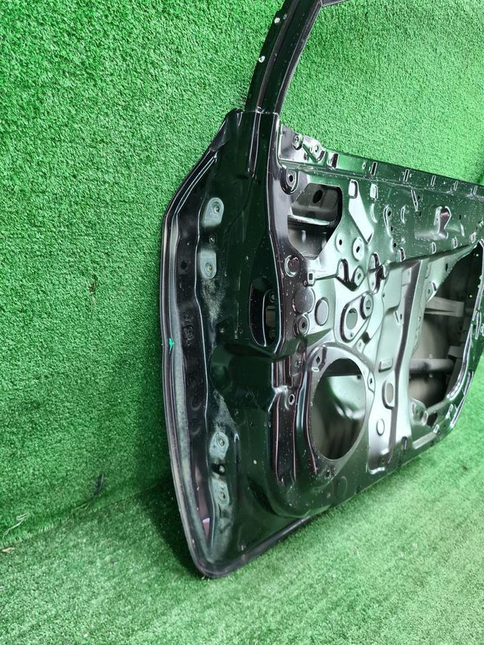 Дверь передняя правая Toyota Corolla 12 E210 18-нв