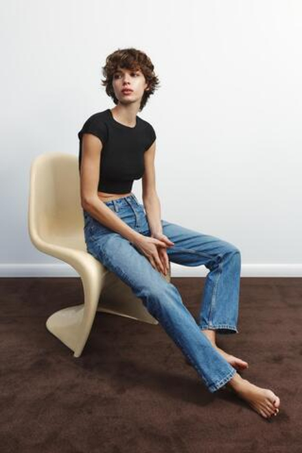ZARA УКОРОЧЕННАЯ ФУТБОЛКА ИЗ ХЛОПКА И МОДАЛА, ЧЕРНЫЙ
