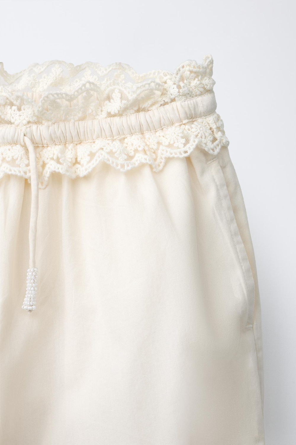 ZARA БРЮКИ С КРУЖЕВОМ, ЭКРЮ