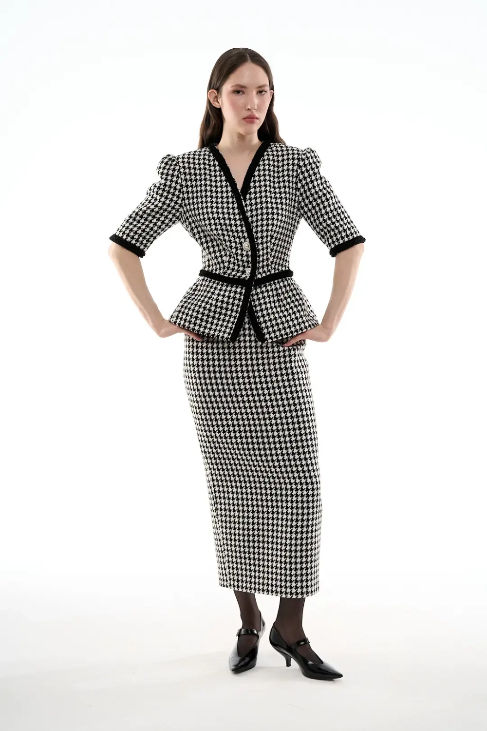 Юбка-карандаш миди черно-белая