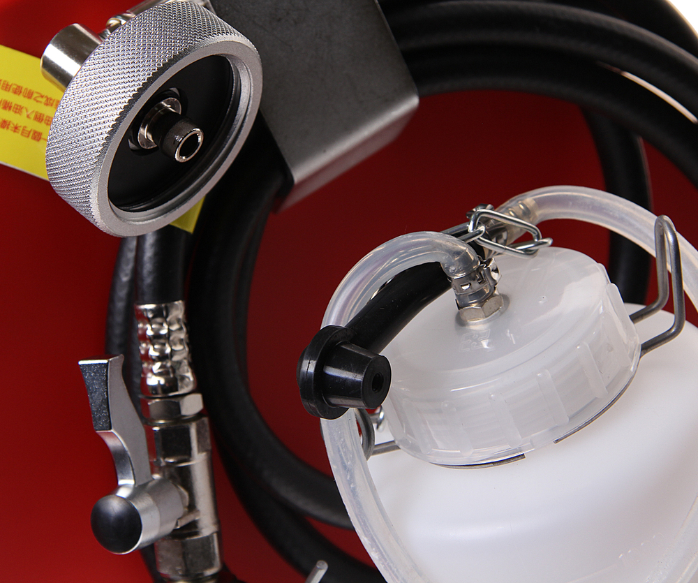 Приспособление для прокачки тормозов с электроприводом JTC