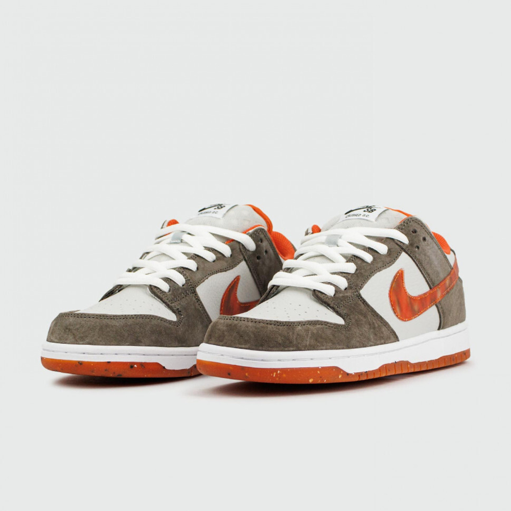 кроссовки Nike SB Dunk Low x Crushed DC Skate Shop