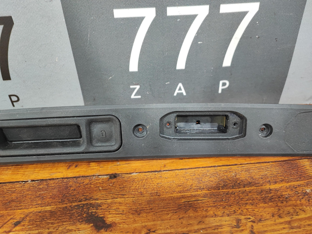 Накладка ручка крышки багажника Volvo S60 2 10-18 Б/У Оригинал 31391199