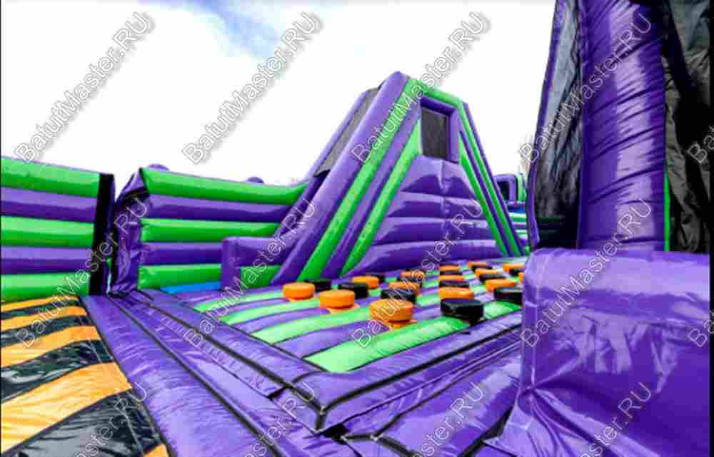 Полоса препятствий "Надувной парк"