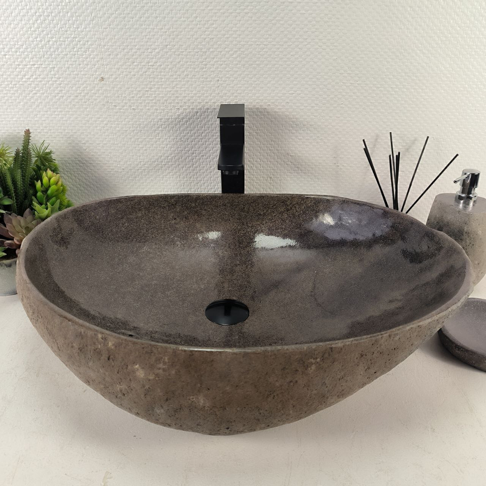 Раковина из речного камня RS-65115 62*45*15 0863