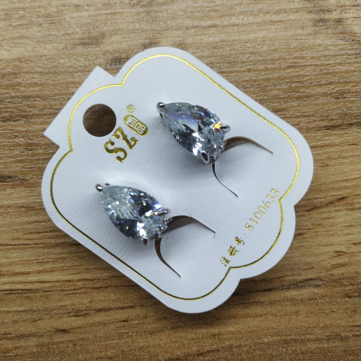 Клипсы Cubic Zirconia форма капля средняя цвет прозрачный металл серебристый